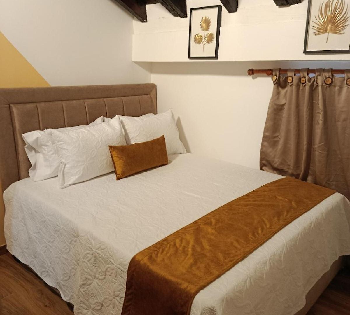 Colonial Private Aparta-suite *